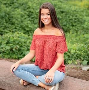 Meet your Posher, Ava